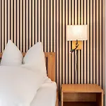 Brixen Alpin Living 1 *